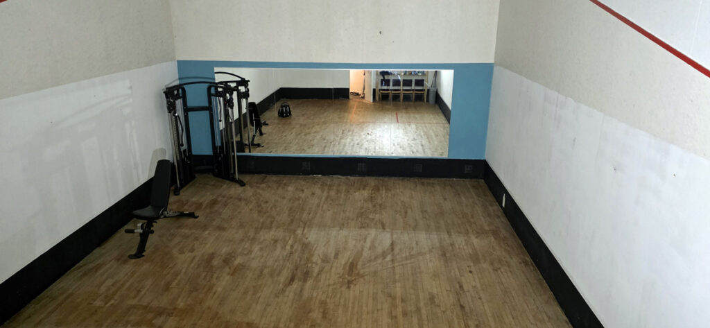 Fit 4 Ever studio before decorating